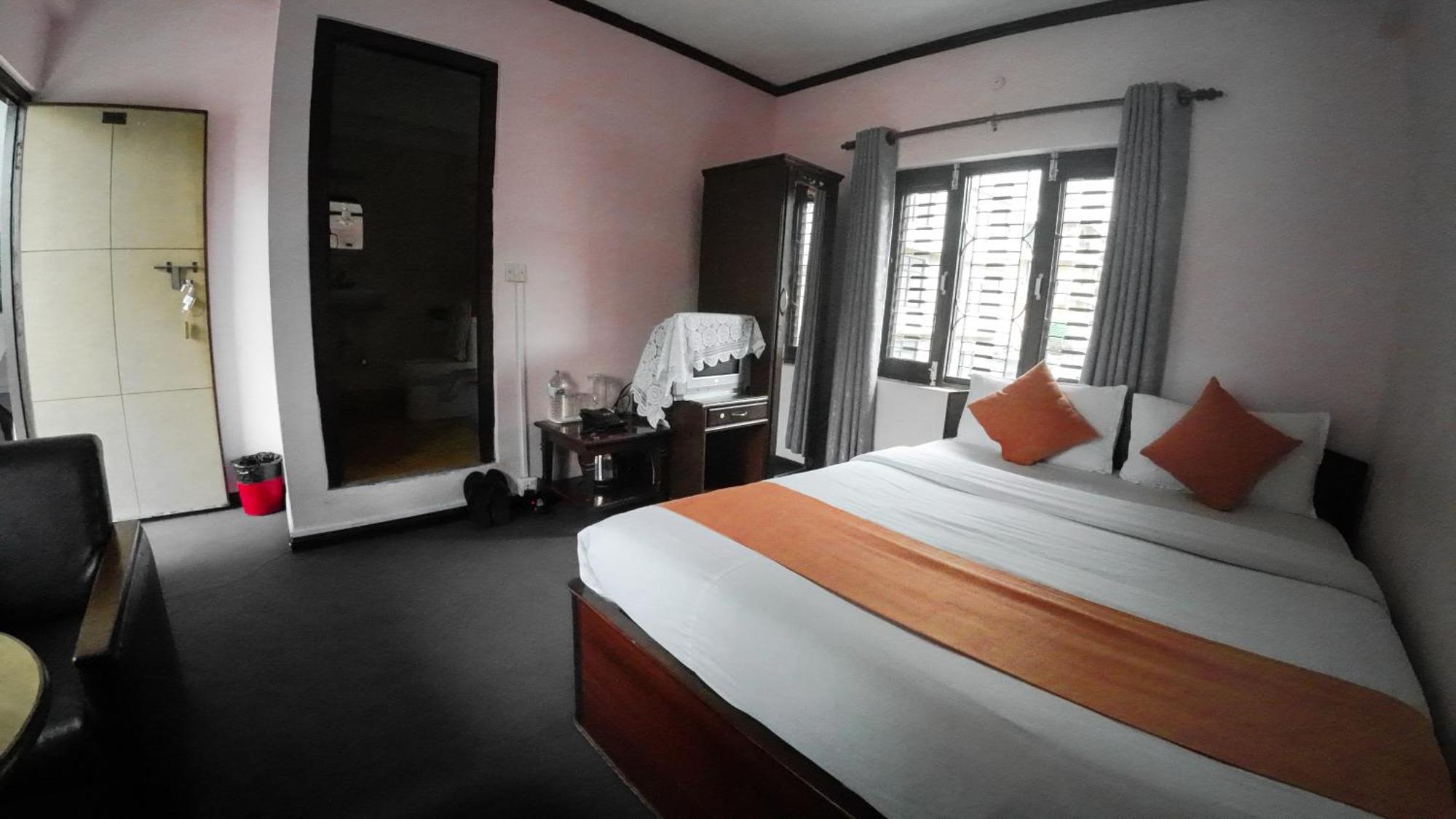 Hotel Travel Inn Pokhara Exterior photo