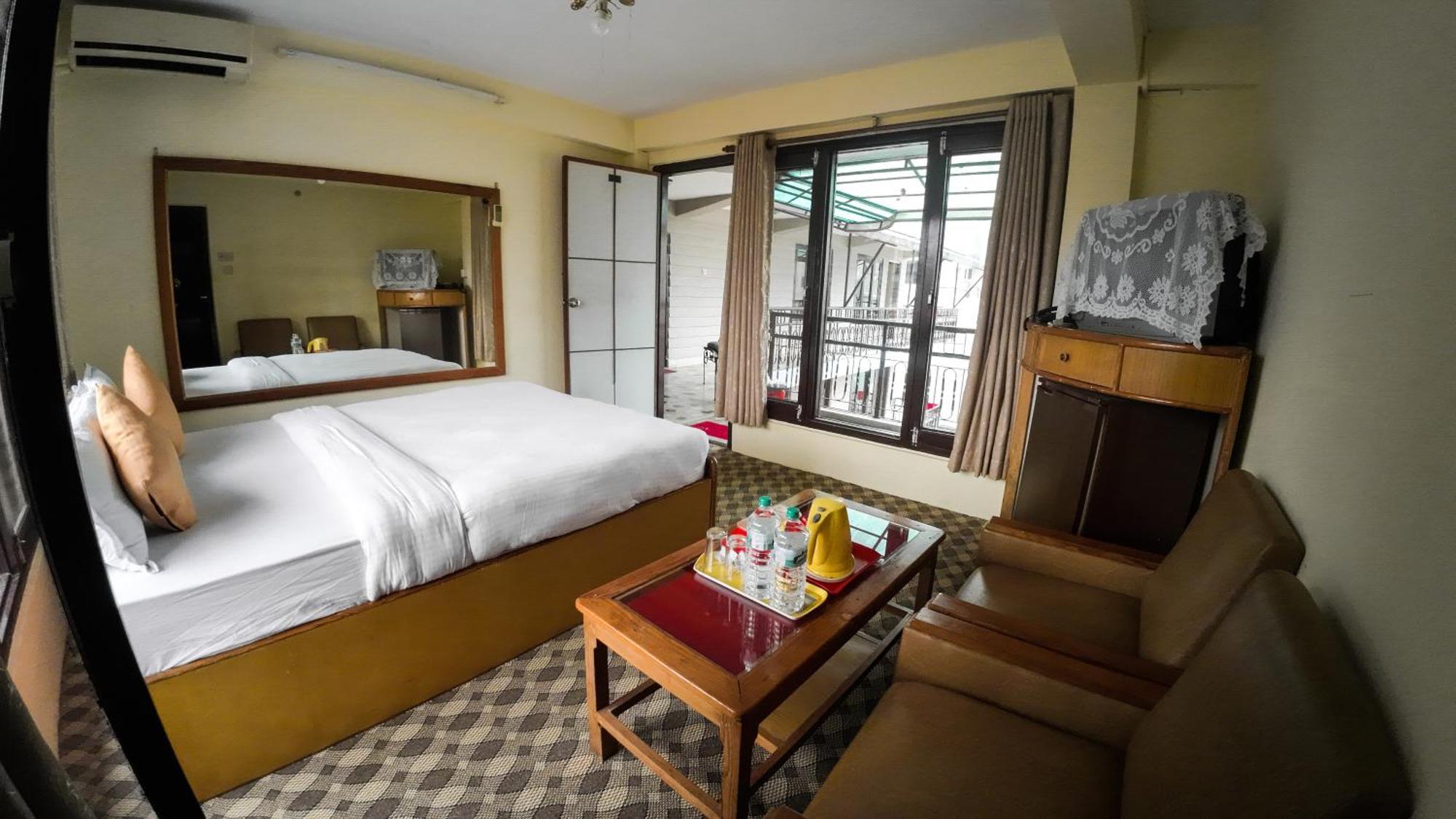 Hotel Travel Inn Pokhara Exterior photo