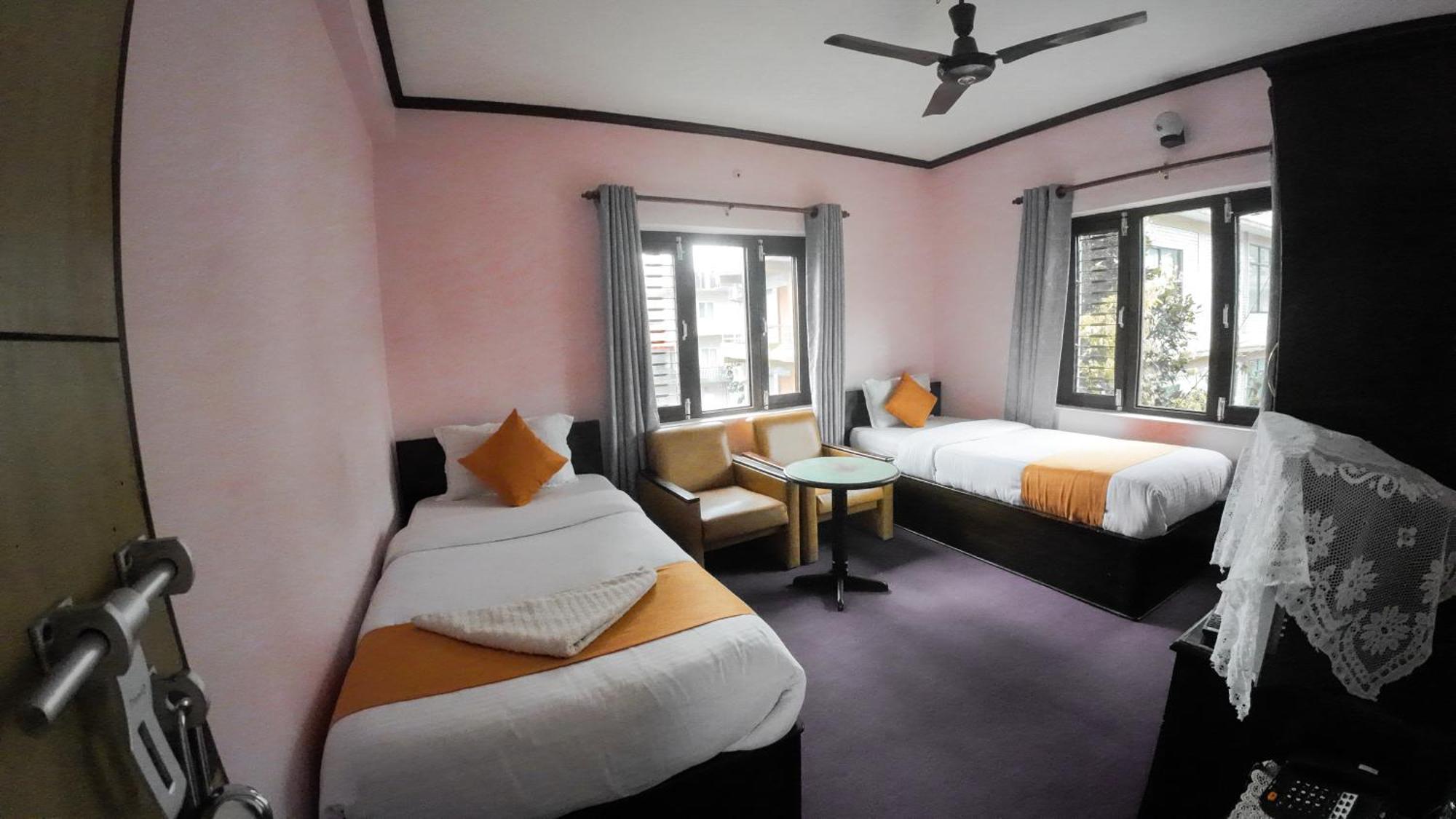 Hotel Travel Inn Pokhara Exterior photo